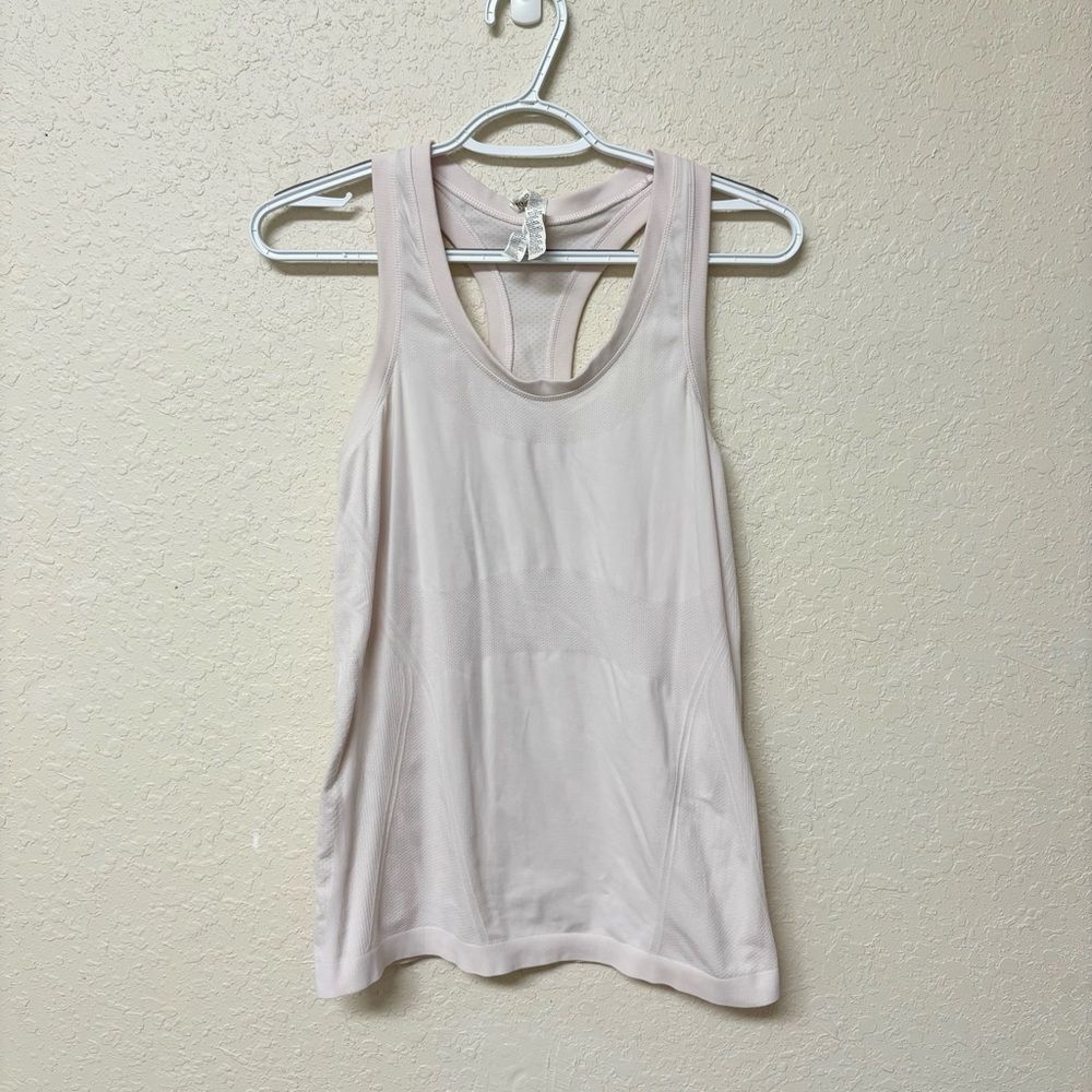 Athleta Momentum Seamless Racerback Tank Top Pink Size M